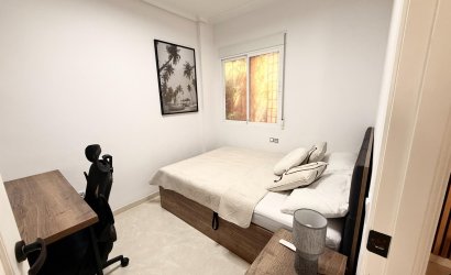 Resale - Apartment -
Torrevieja - Estacion De Autobuses