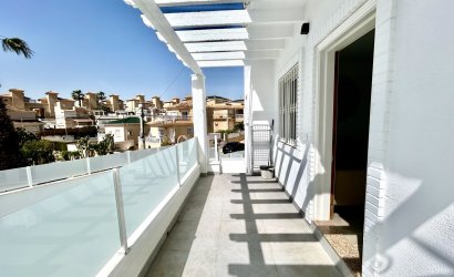 Revente - Villa -
Villamartin - Costa Blanca