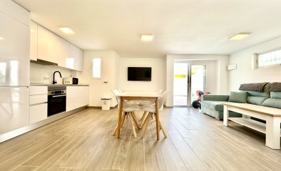 Revente - Villa -
Villamartin - Costa Blanca