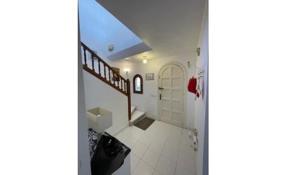 Herverkoop - Villa -
Villamartin - Costa Blanca