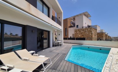 Herverkoop - Villa -
Torrevieja - Costa Blanca