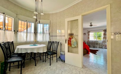 Herverkoop - Villa -
Torrevieja - Costa Blanca