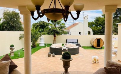 Herverkoop - Villa -
San Miguel de Salinas - Inland