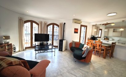 Herverkoop - Villa -
Algorfa - Inland