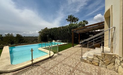 Reventa - Villa -
Orihuela Costa - Costa Blanca