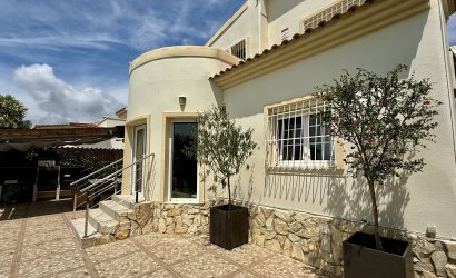 Reventa - Villa -
Orihuela Costa - Costa Blanca