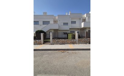 Herverkoop - Bungalow -
Vistabella Golf Entre Naranjos - Inland