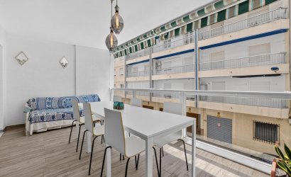 Revente - Apartment -
Torrevieja - Playa del Cura