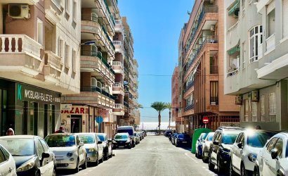 Revente - Apartment -
Torrevieja - Playa del Cura