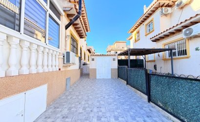 Herverkoop - Town House -
Orihuela Costa - Las Filipinas