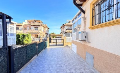 Herverkoop - Town House -
Orihuela Costa - Las Filipinas
