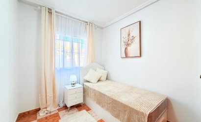 Herverkoop - Town House -
Orihuela Costa - Las Filipinas