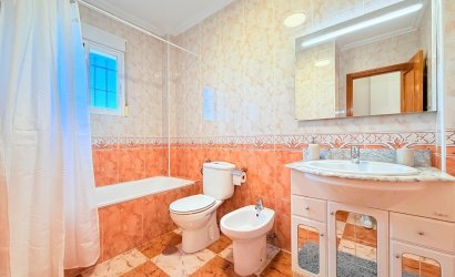 Herverkoop - Town House -
Orihuela Costa - Las Filipinas