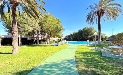 Herverkoop - Town House -
Orihuela Costa - Las Filipinas