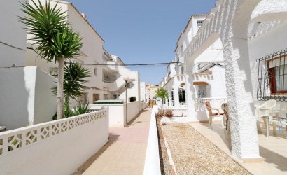 Herverkoop - Bungalow -
Torrevieja - El Acequión - Los Náufragos