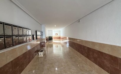 Revente - Apartment -
Torrevieja - Acequion