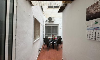 Revente - Apartment -
Torrevieja - Estacion De Autobuses