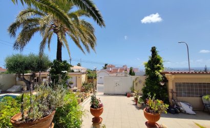 Herverkoop - Villa -
Ciudad Quesada - Costa Blanca
