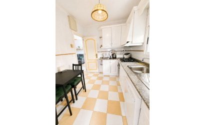 Herverkoop - Villa -
Torrevieja - Costa Blanca