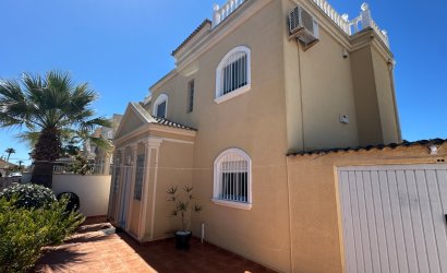 Herverkoop - Villa -
Torrevieja - Costa Blanca