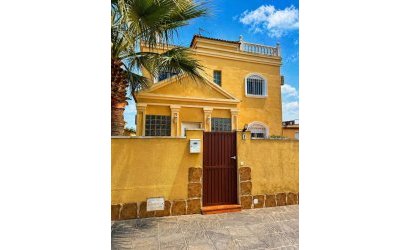 Herverkoop - Villa -
Torrevieja - Costa Blanca