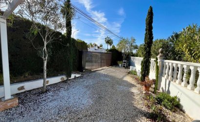 Revente - Villa -
Villamartin - Costa Blanca
