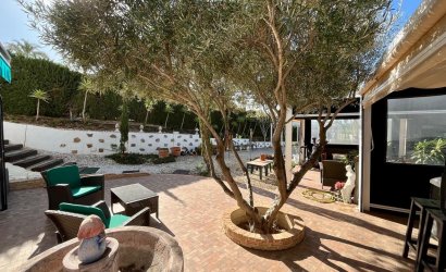 Revente - Villa -
Villamartin - Costa Blanca