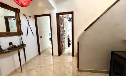 Revente - Villa -
Villamartin - Costa Blanca