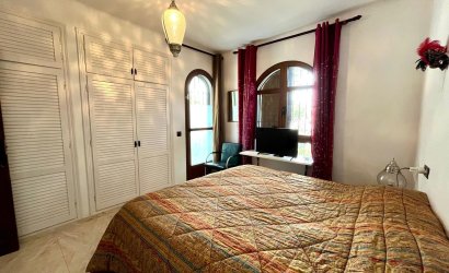 Revente - Villa -
Villamartin - Costa Blanca