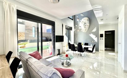 Herverkoop - Villa -
Orihuela Costa - Lomas de Cabo Roig