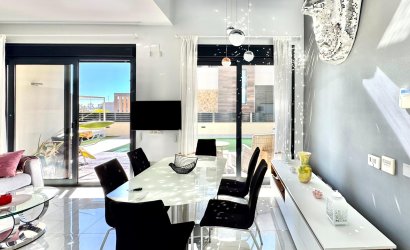 Herverkoop - Villa -
Orihuela Costa - Lomas de Cabo Roig