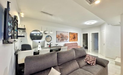Herverkoop - Villa -
Orihuela Costa - Lomas de Cabo Roig
