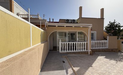Herverkoop - Town House -
Torrevieja - Miramar - Torre Del Moro