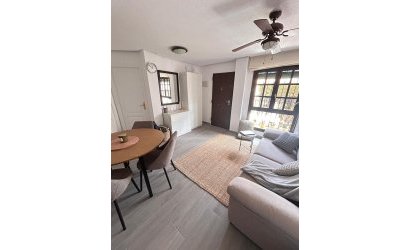 Herverkoop - Bungalow -
Torrevieja - Torre La Mata