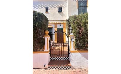 Herverkoop - Bungalow -
Torrevieja - Torre La Mata