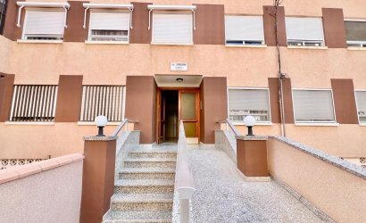 Herverkoop - Apartment -
Torrevieja - La Mata