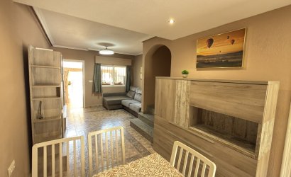 Revente - Town House -
La Zenia - Costa Blanca