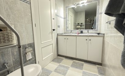 Revente - Town House -
La Zenia - Costa Blanca
