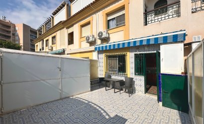 Revente - Villa -
Orihuela Costa - Costa Blanca