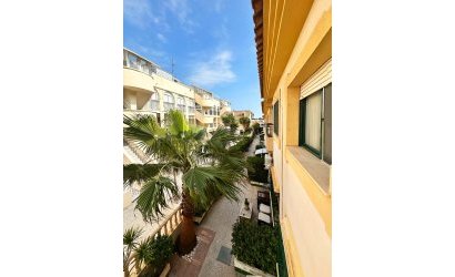 Revente - Villa -
Orihuela Costa - Costa Blanca