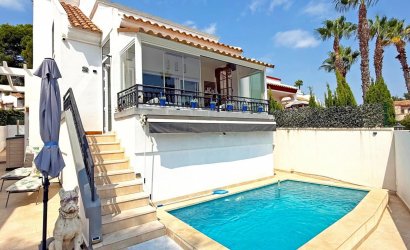 Resale - Villa -
Orihuela Costa - Costa Blanca
