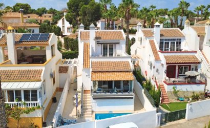 Resale - Villa -
Orihuela Costa - Costa Blanca