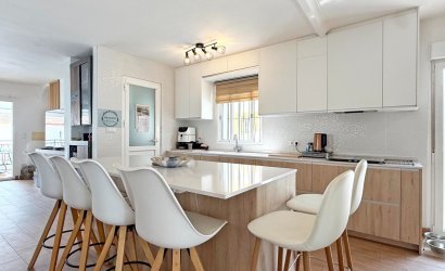 Resale - Villa -
Orihuela Costa - Costa Blanca