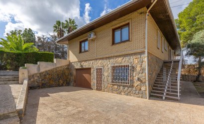 Resale - Villa -
Orihuela Costa - Costa Blanca
