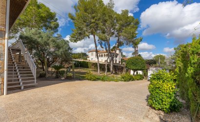 Resale - Villa -
Orihuela Costa - Costa Blanca