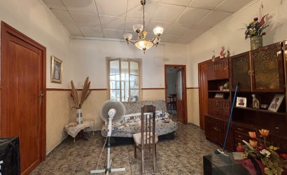 Herverkoop - Town House -
Guardamar del Segura - Costa Blanca