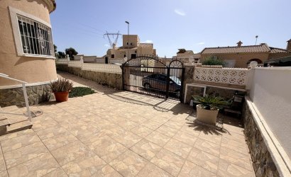 Herverkoop - Villa -
Benijofar - Costa Blanca