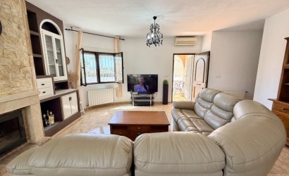Herverkoop - Villa -
Benijofar - Costa Blanca