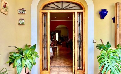 Herverkoop - Villa -
Daya Vieja - Costa Blanca Sur