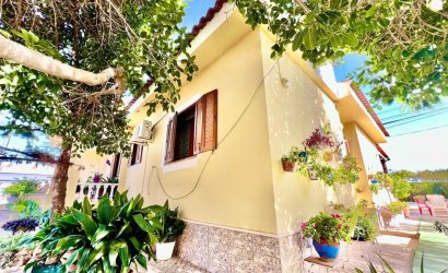Herverkoop - Villa -
Daya Vieja - Costa Blanca Sur